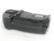 Nikon MULTI POWER BATTERY PACK  MB-D10   (for D300 D300s D700)